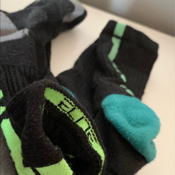 Nike Elite 3 Pc. Set - Picture 2 of 2